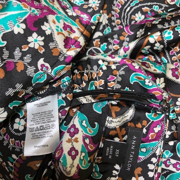 Ann Taylor Petite Paisley Mock Tie Neck Puff Sleeve Top size XSP - Picture 7 of 9